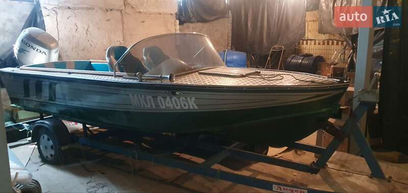 Лодка Прогресс 4 2014 в Херсоне