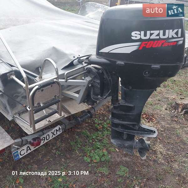 Лодка Прогресс 4 1986 в Остер