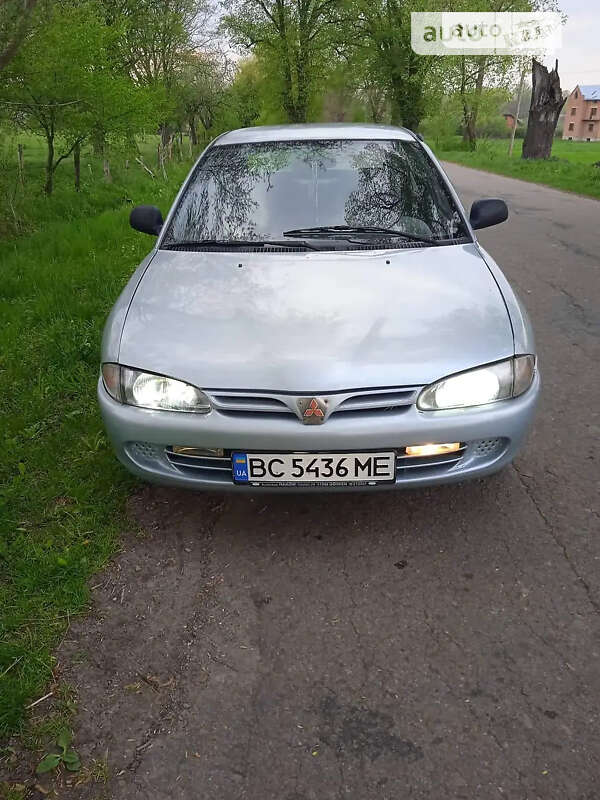 Седан Proton 415 1995 в Львове