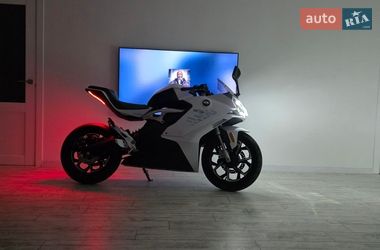 Спортбайк QJMOTOR 5000D Electro 2025 в Буске