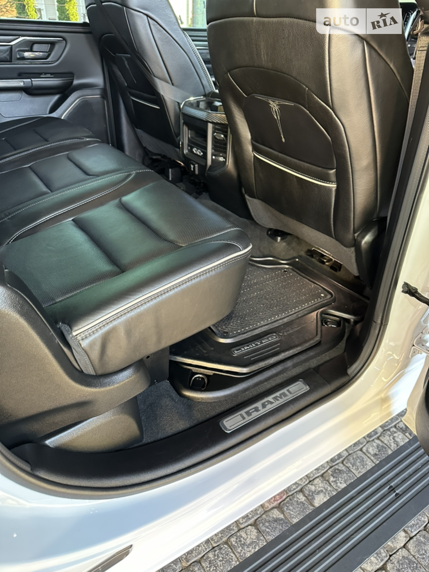 2019 RAM 1500 - мініатюра 14