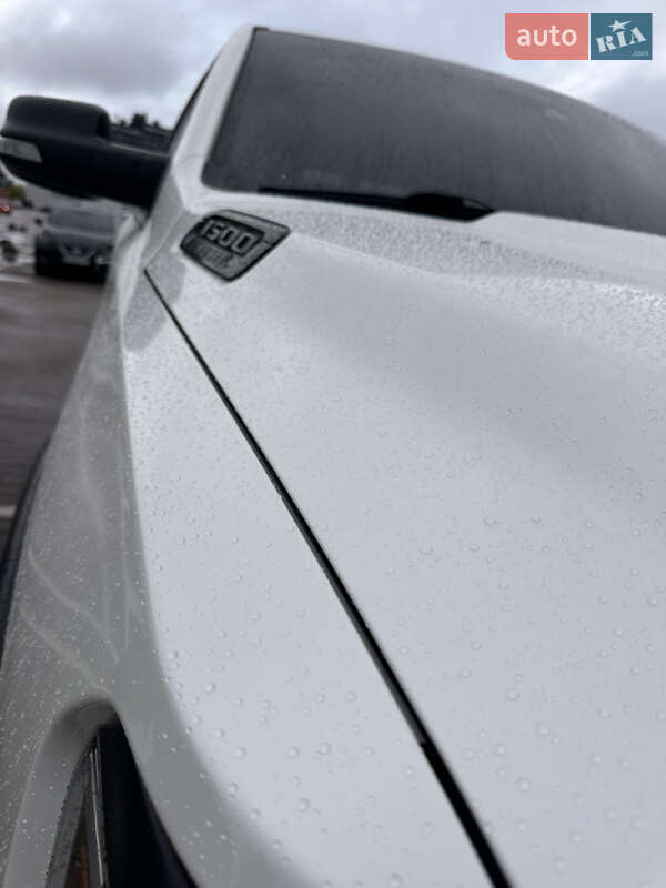 Пикап Ram 1500 2021 в Радомышле