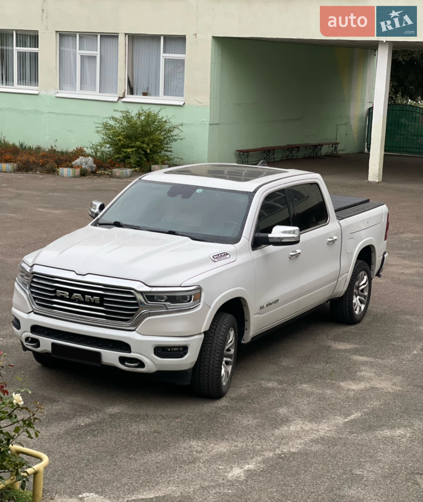 2018 RAM 1500 - фото 1