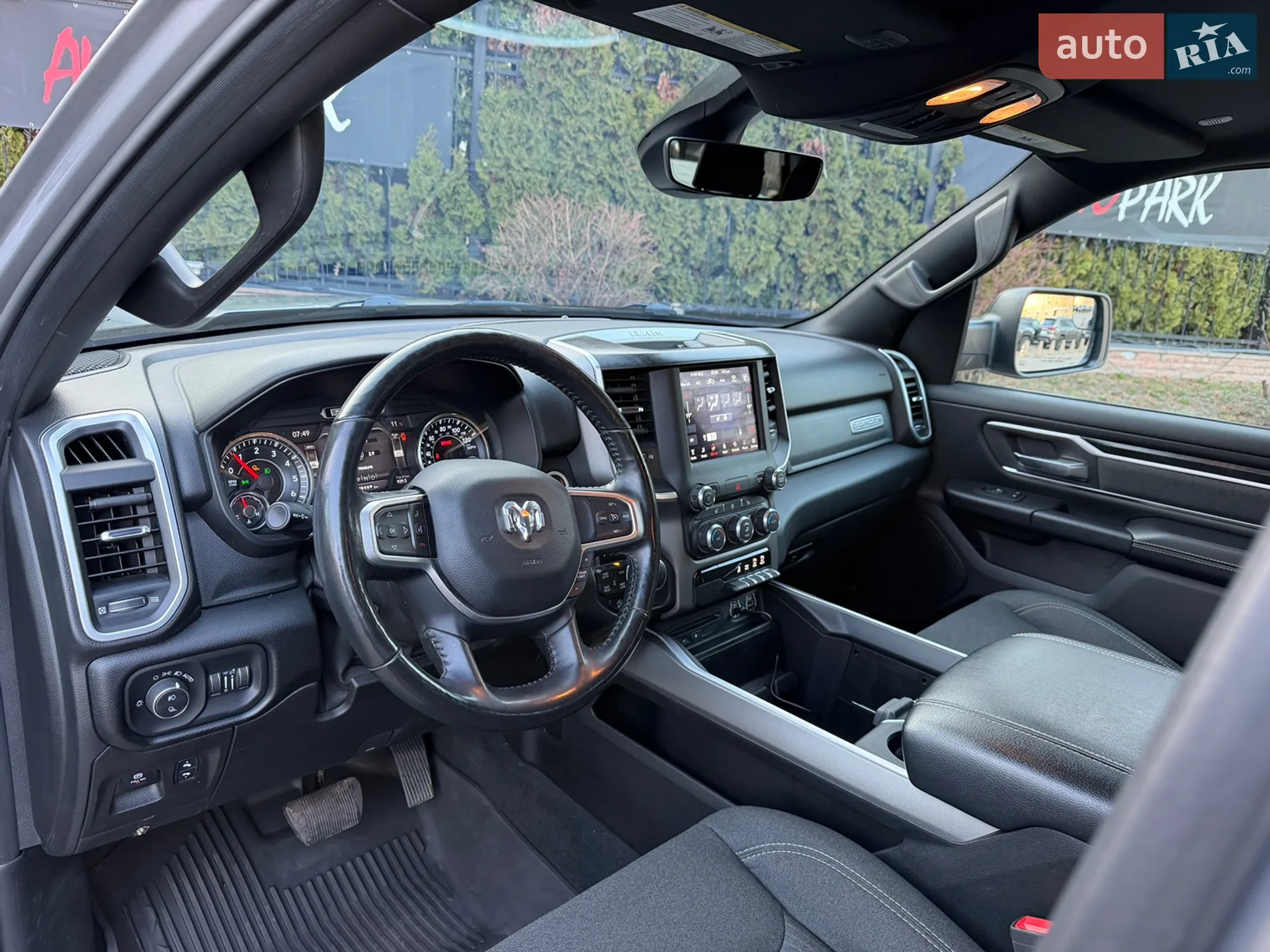 2019 RAM 1500 - мініатюра 18