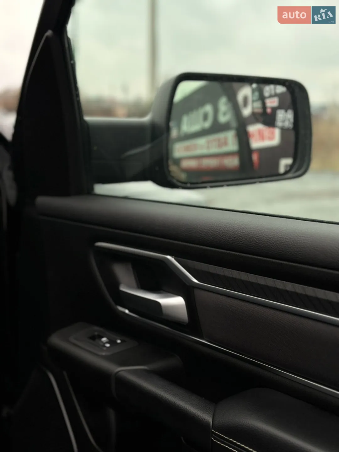 2024 RAM 1500 - мініатюра 12