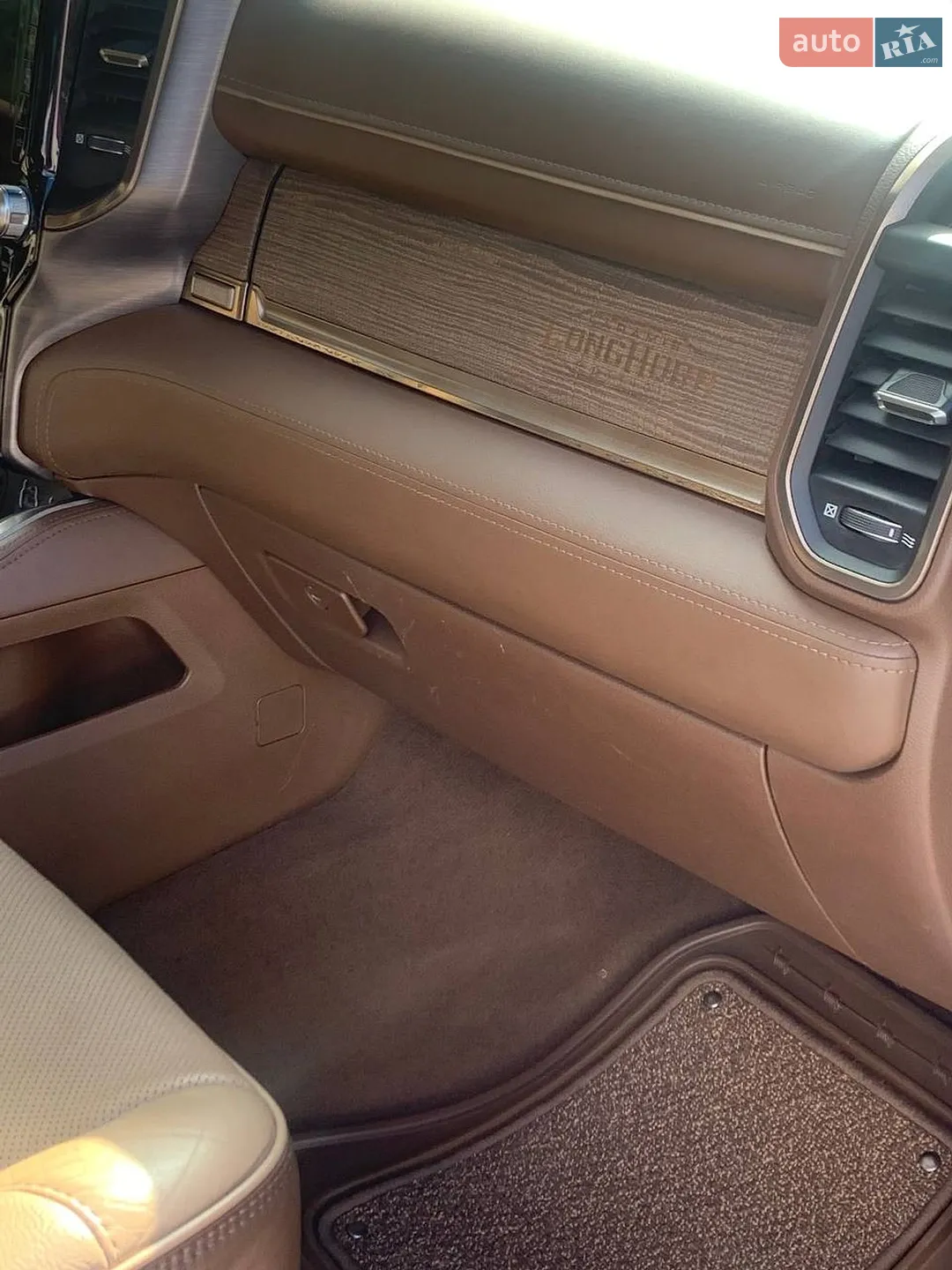 2019 RAM 1500 - мініатюра 24