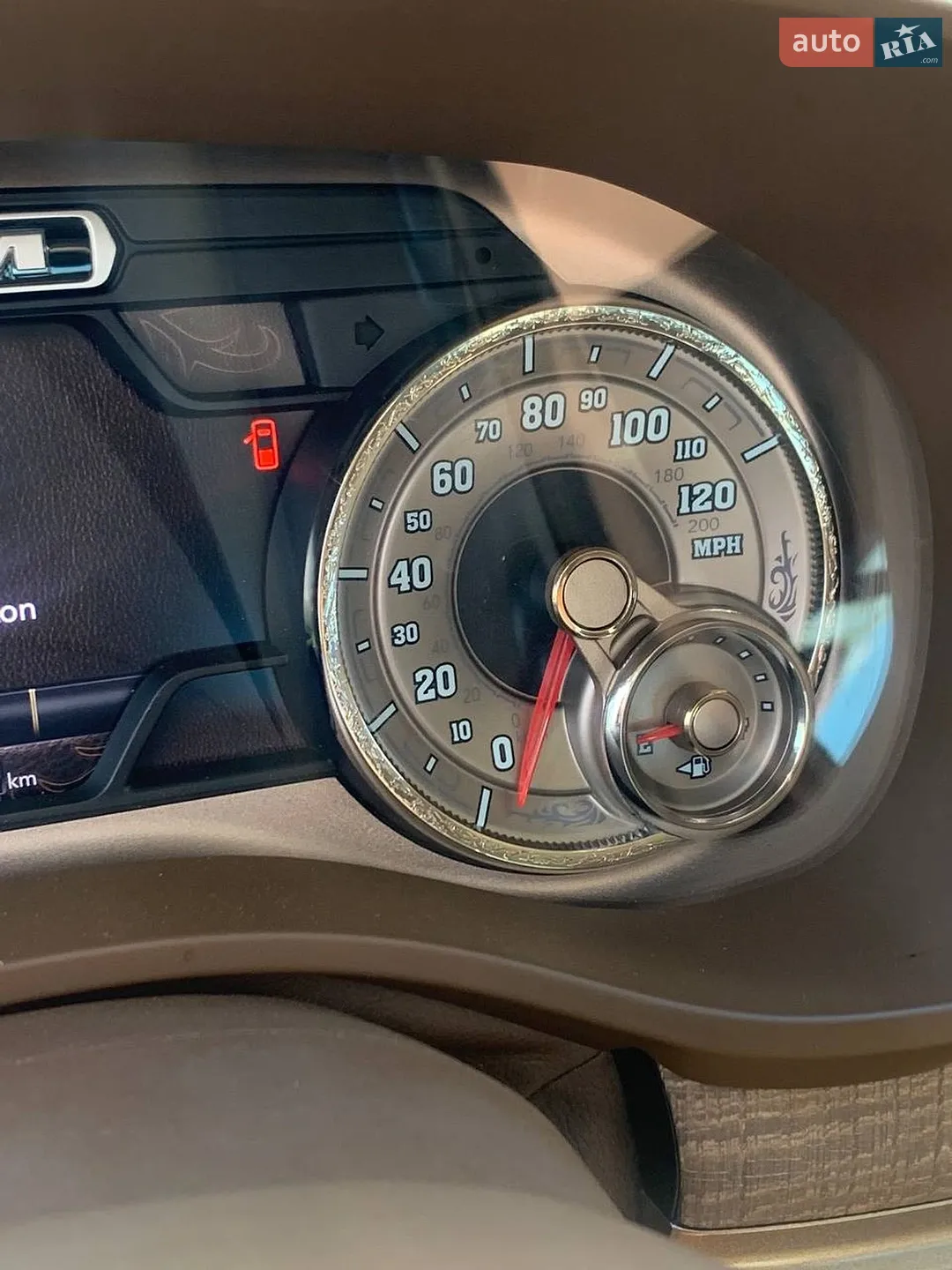 2019 RAM 1500 - мініатюра 39