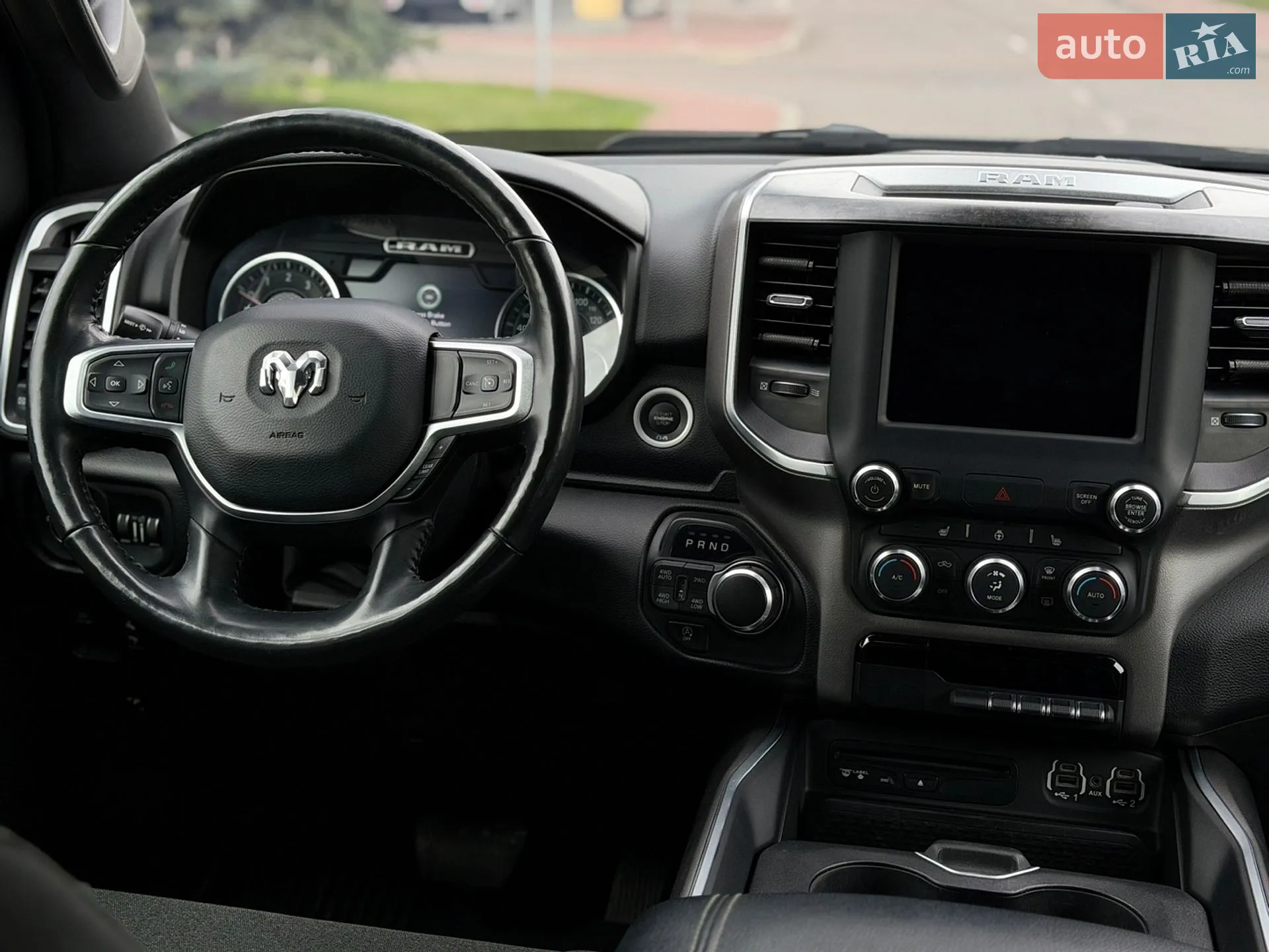 2019 RAM 1500 - мініатюра 13