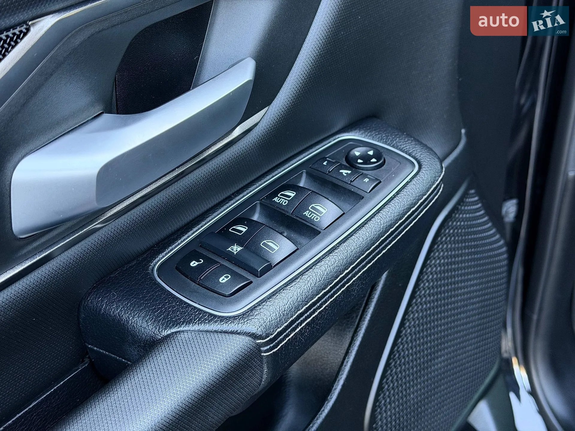 2019 RAM 1500 - мініатюра 45