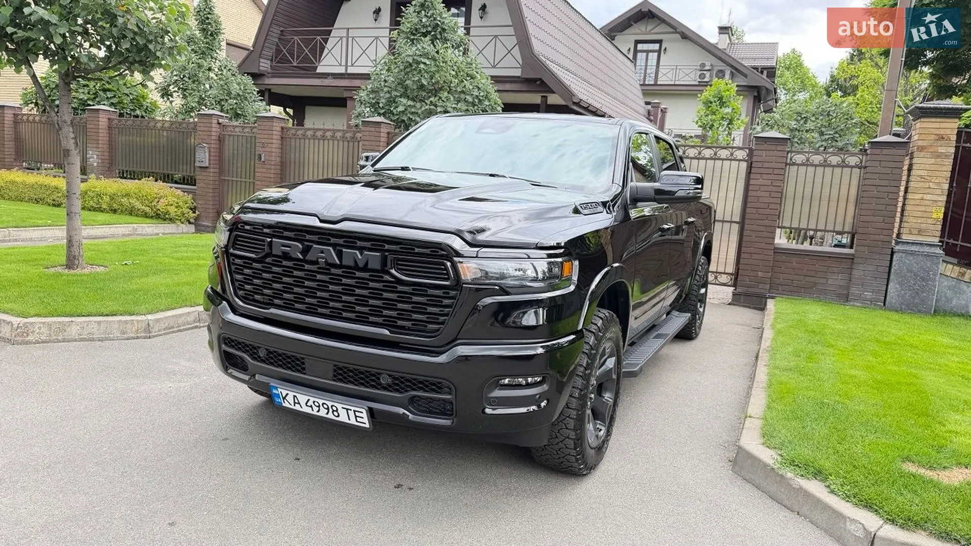 2024 RAM 1500 - мініатюра 3