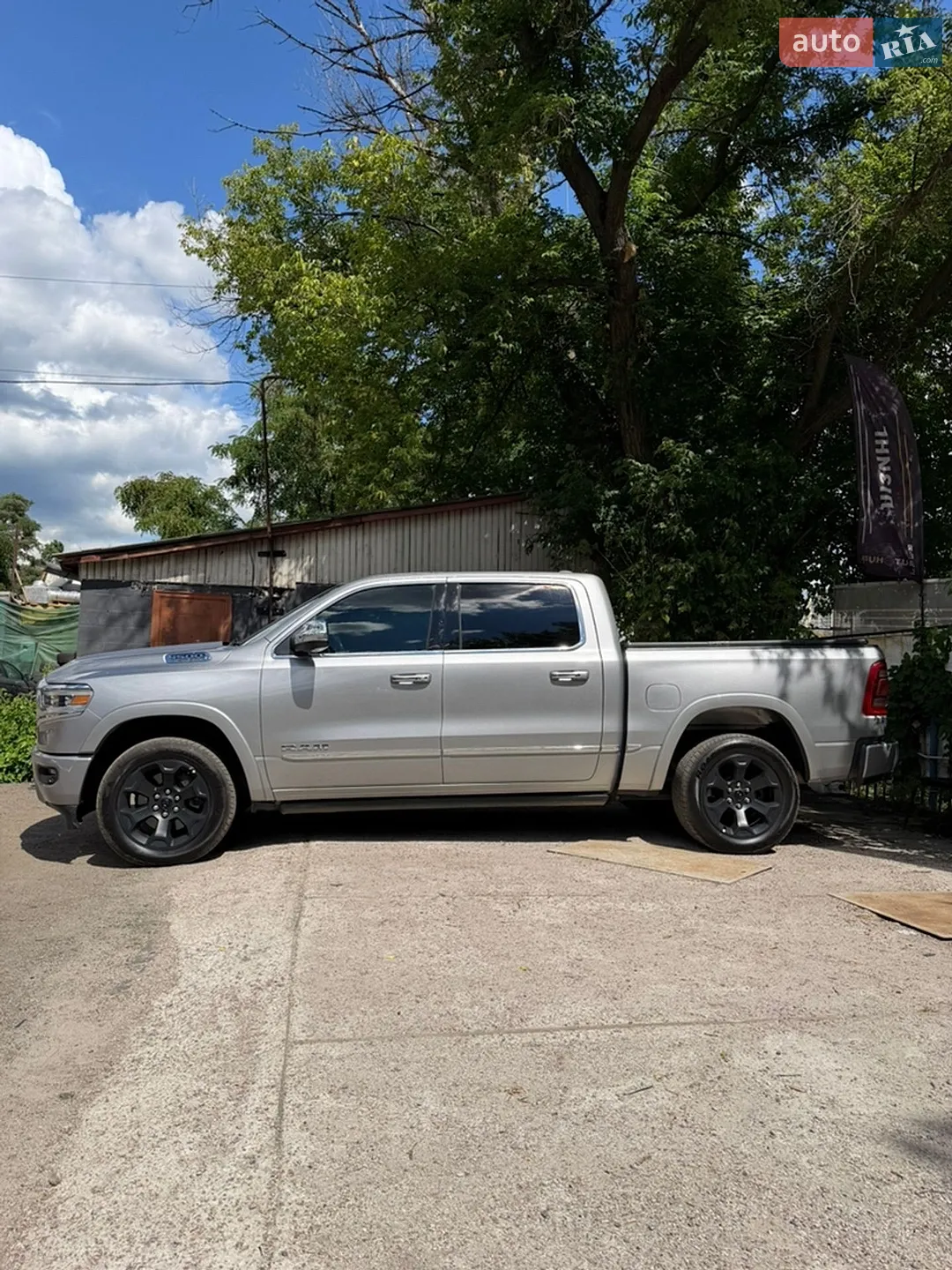 2019 RAM 1500 - мініатюра 10