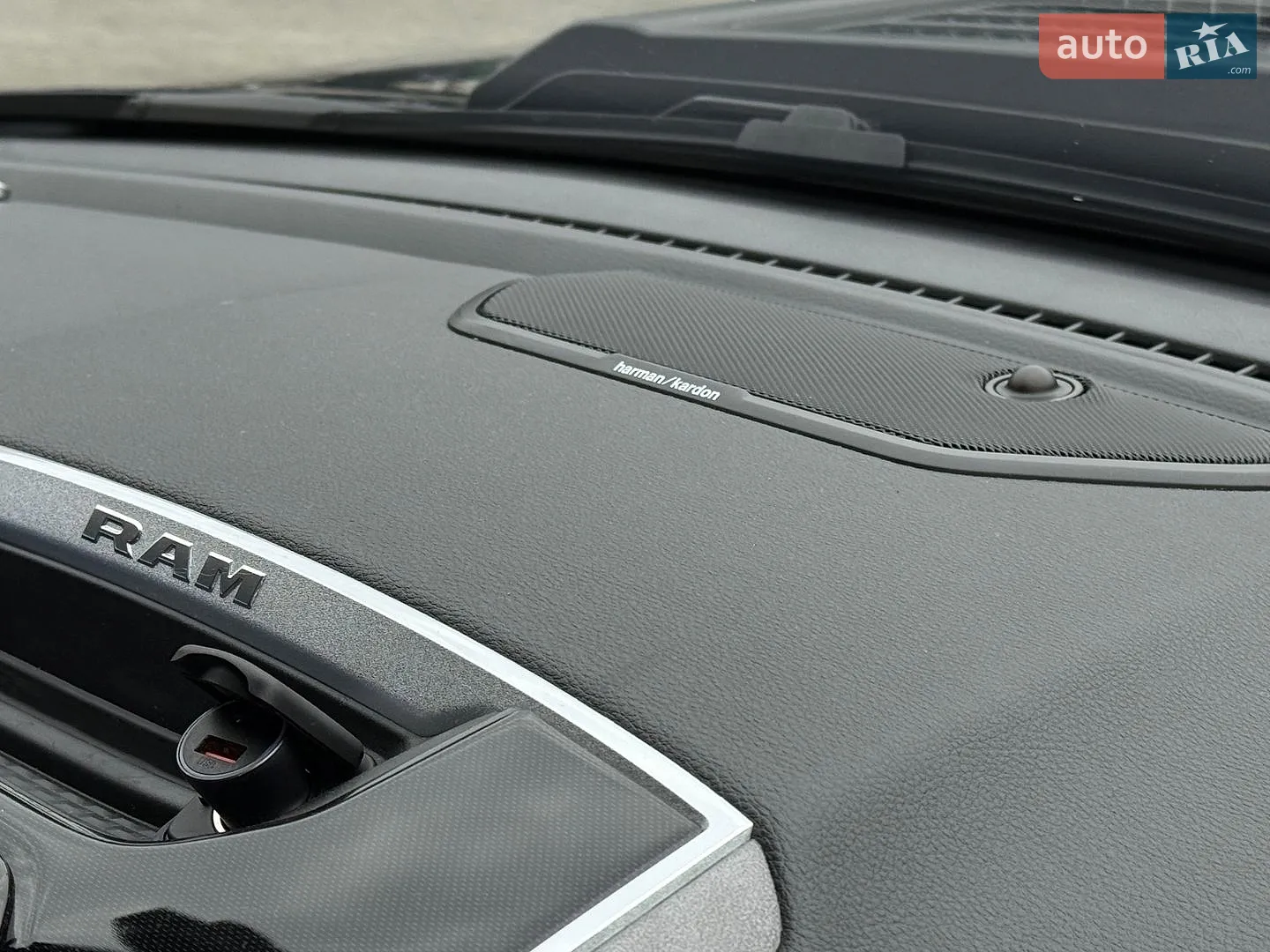 2021 RAM 1500 - мініатюра 26