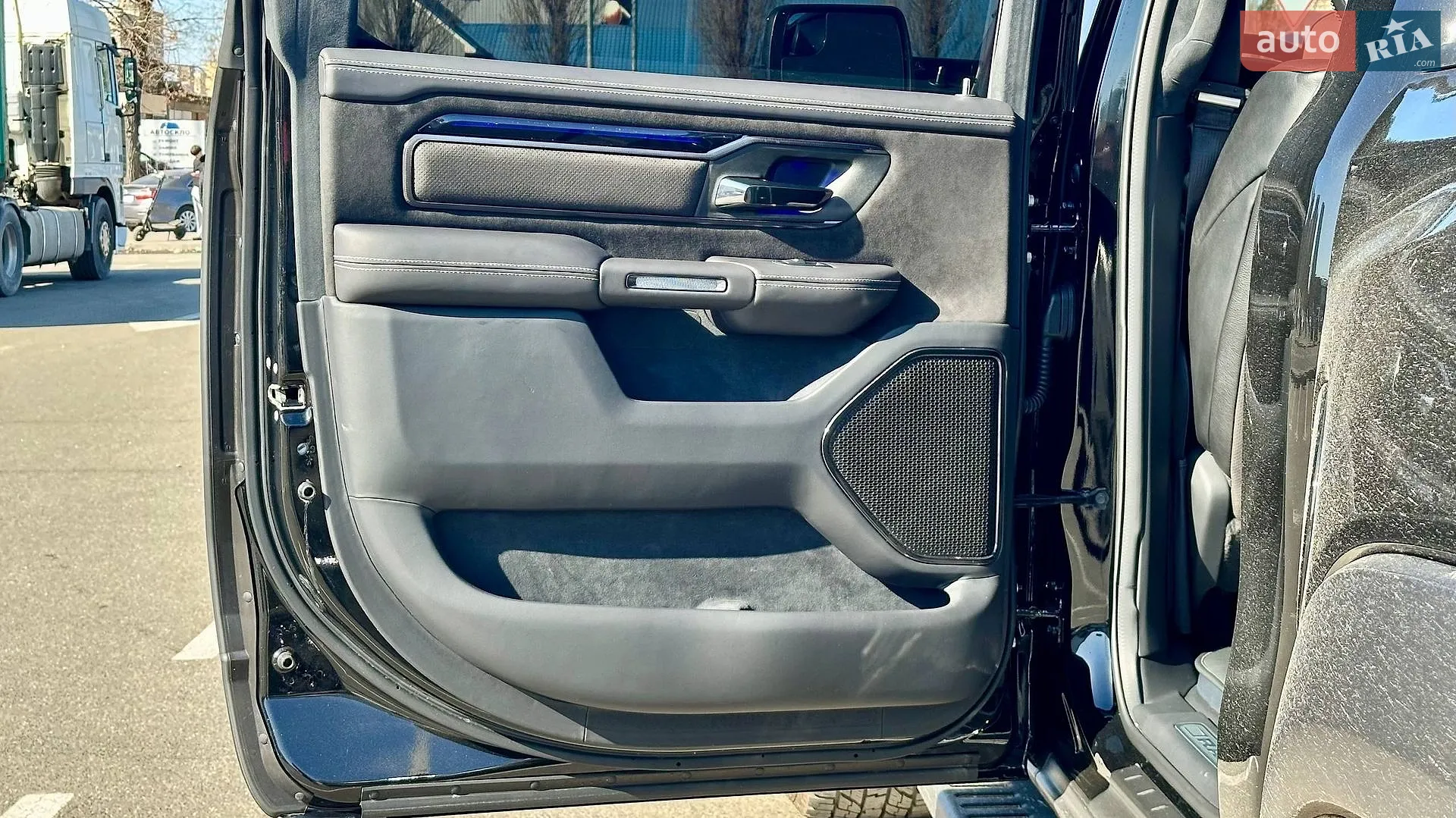 2023 RAM 1500 - мініатюра 35