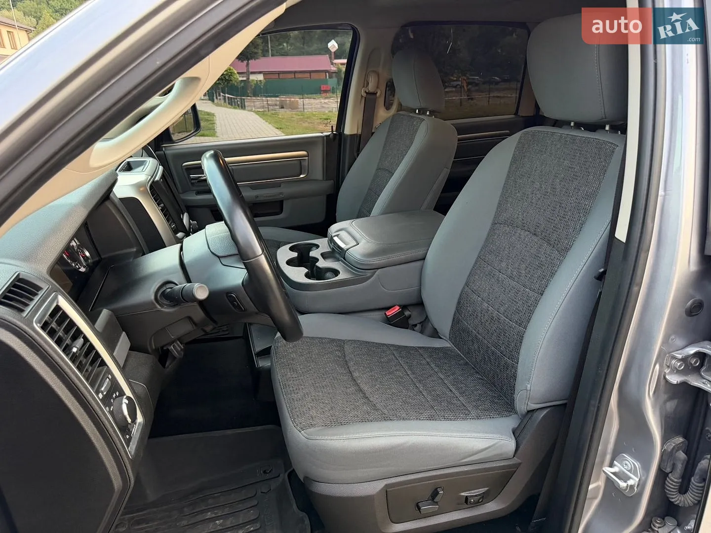 2019 RAM 1500 - мініатюра 30