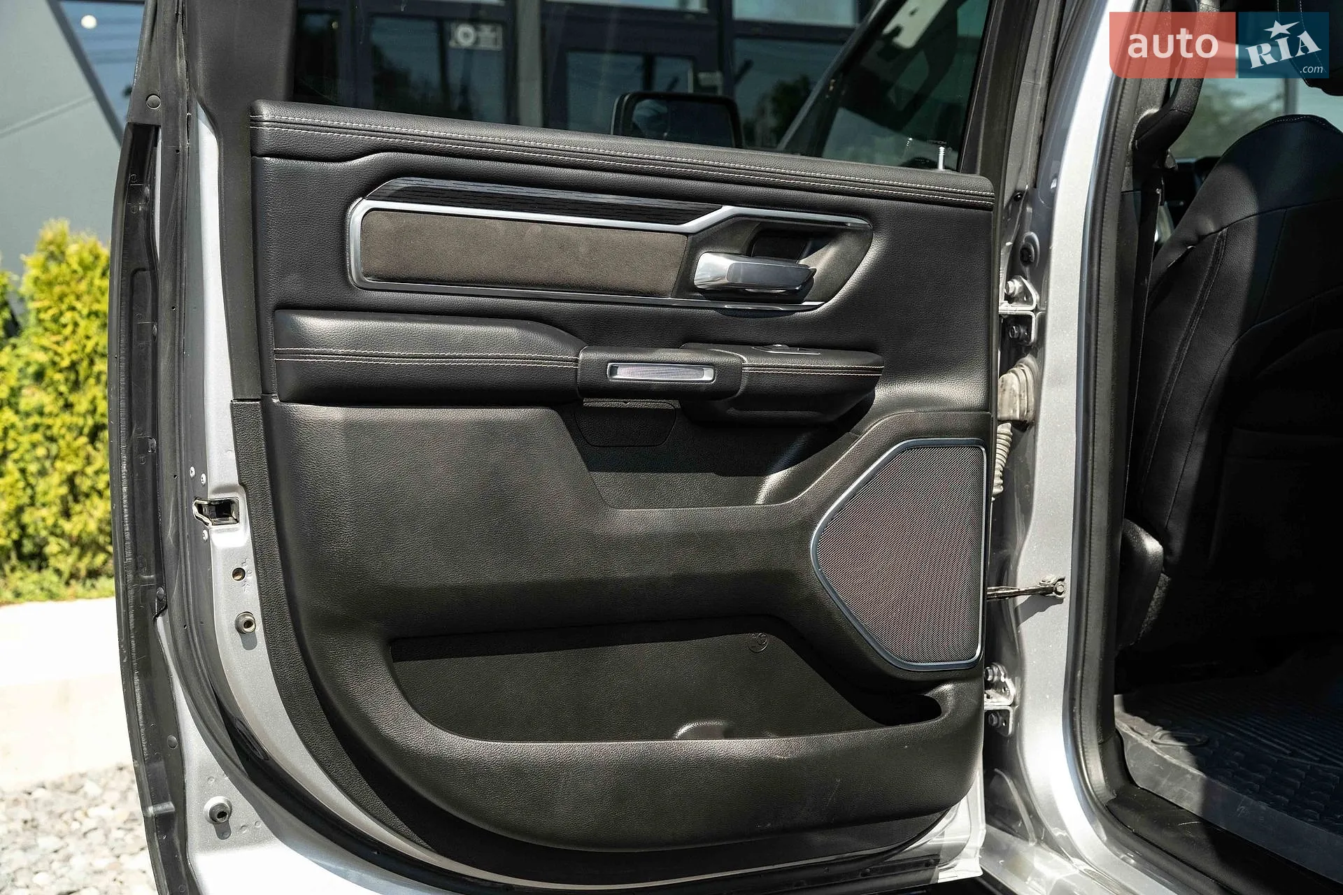 2023 RAM 1500 - мініатюра 48