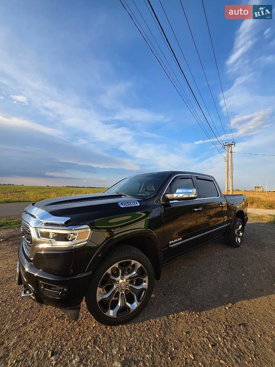 2019 RAM 1500 - фото 1