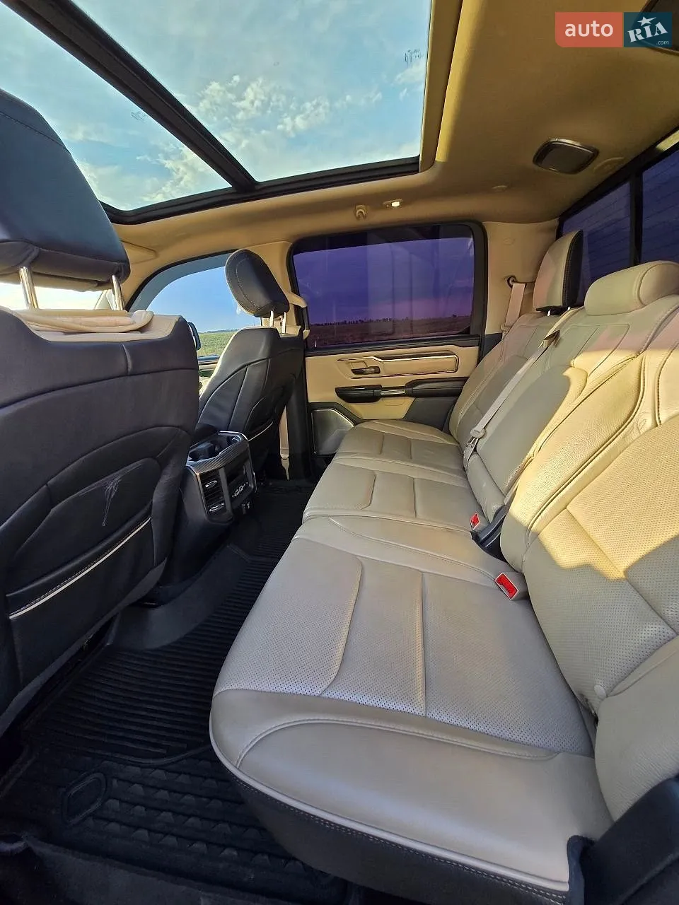 2019 RAM 1500 - мініатюра 14