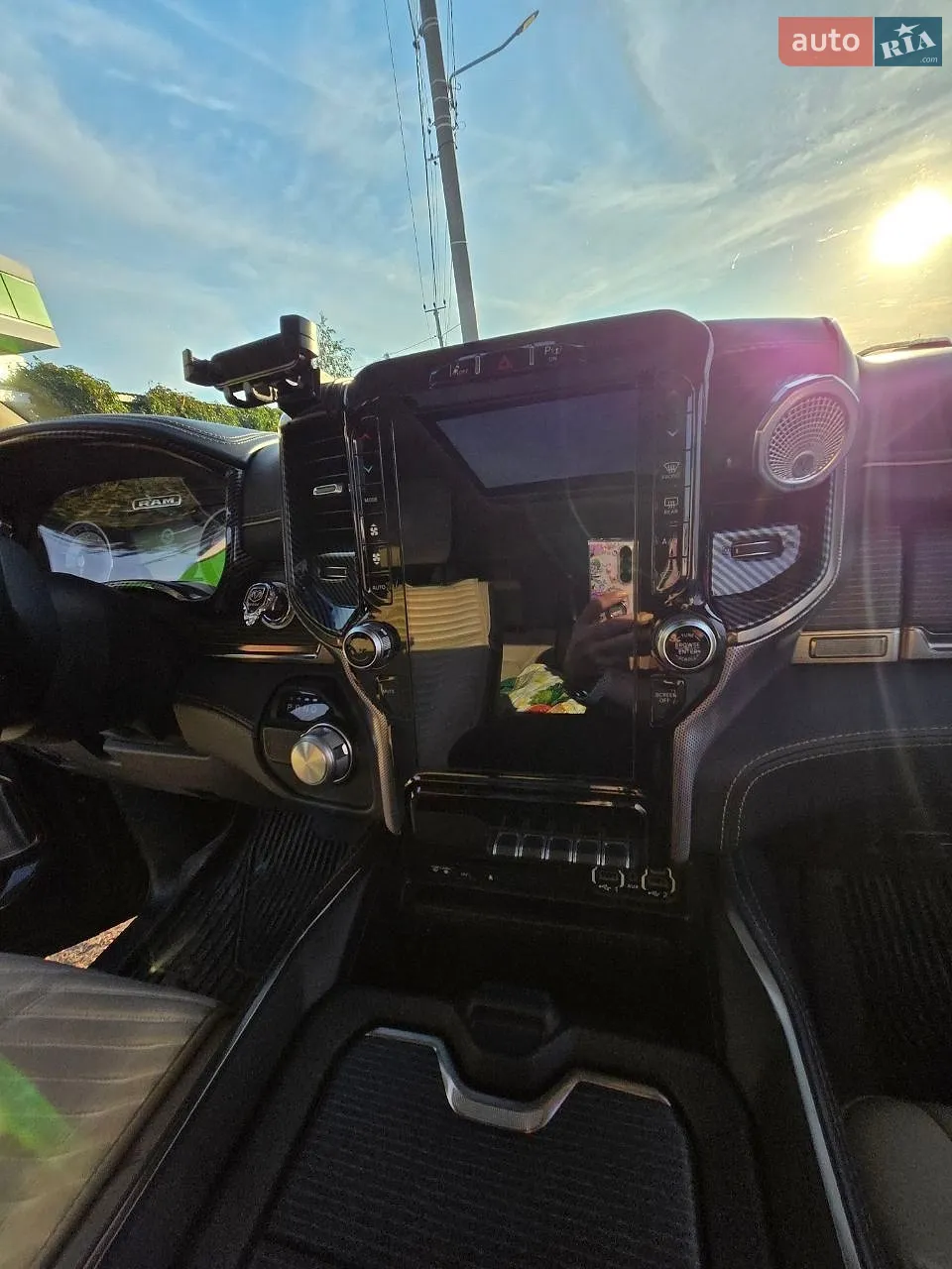 2019 RAM 1500 - мініатюра 19