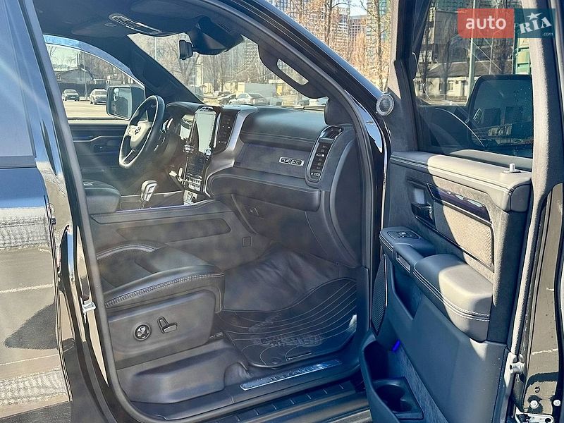Пикап Ram 1500 2023 в Киеве