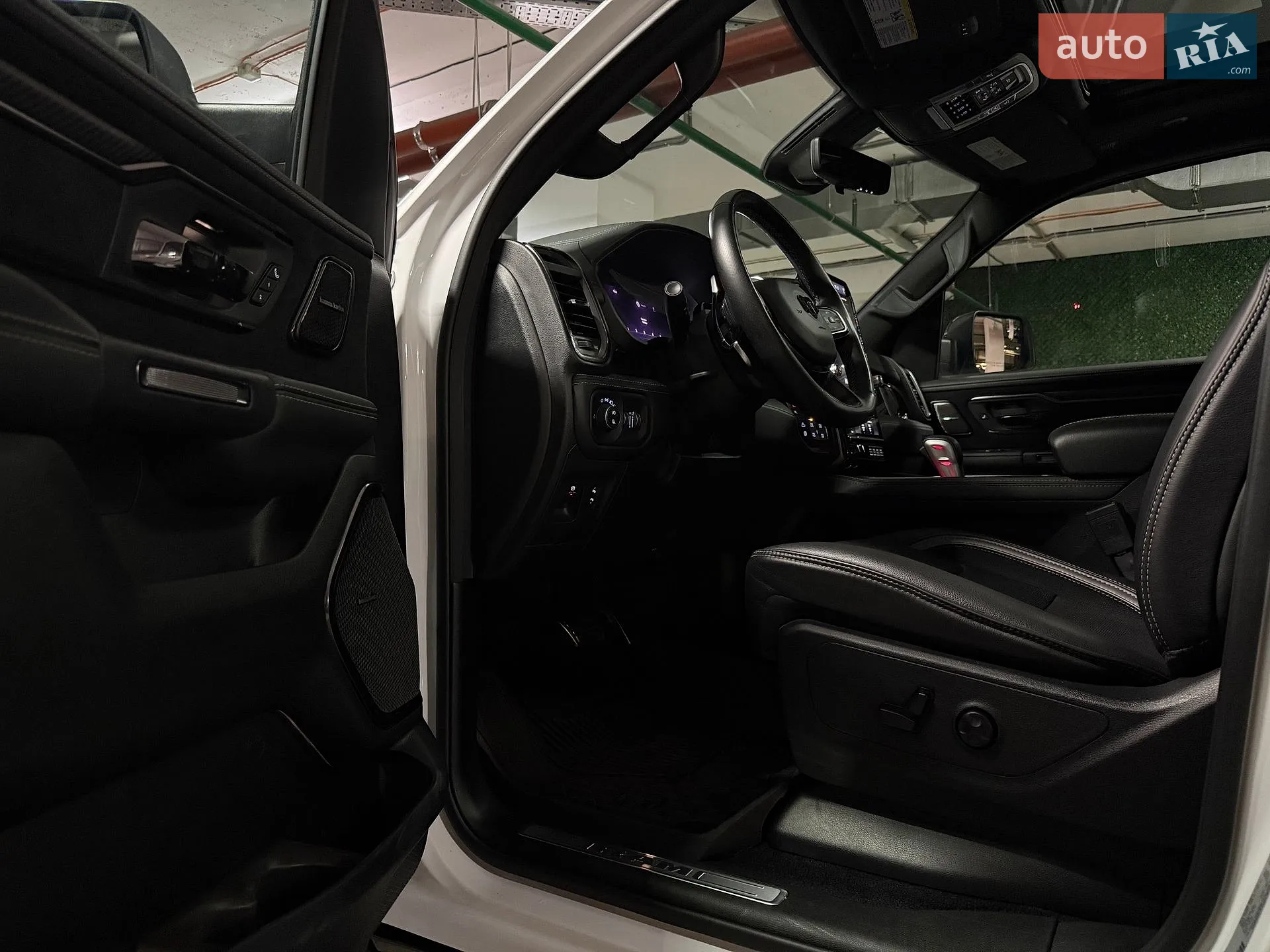 2024 RAM 1500 - мініатюра 29
