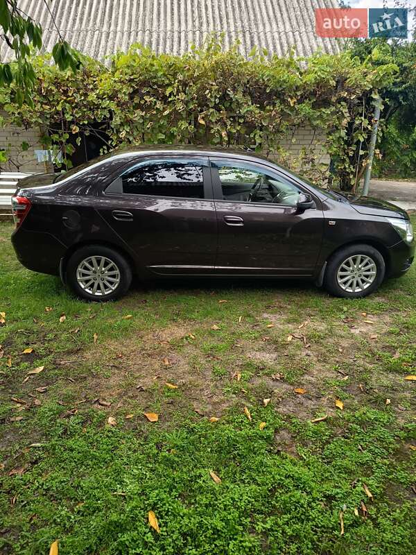 Седан Ravon R4 2017 в Мошнах