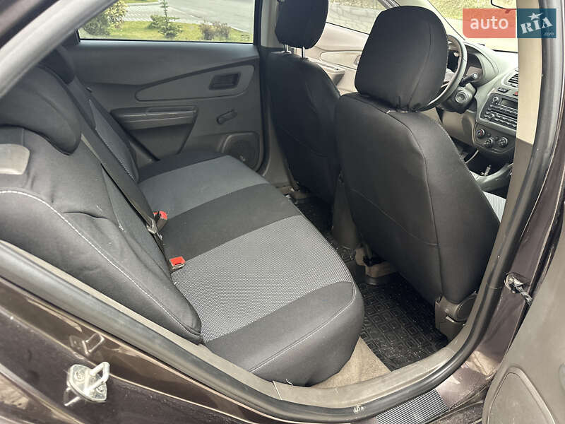 Седан Ravon R4 2018 в Тернополі