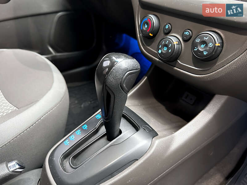 Седан Ravon R4 2017 в Киеве фото 26 Седан Ravon R4 2017 в Киеве