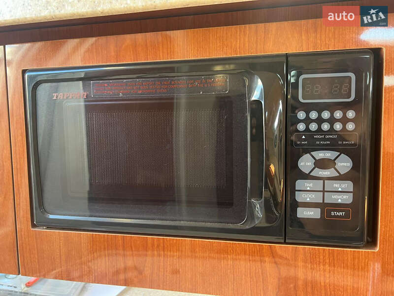 Моторная яхта Regal 2760 2005 в Киеве