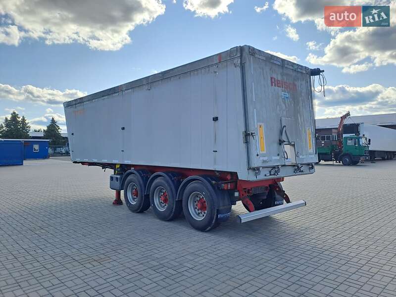 Самоскид напівпричіп Reisch RHKS-35 2009 в Черкасах