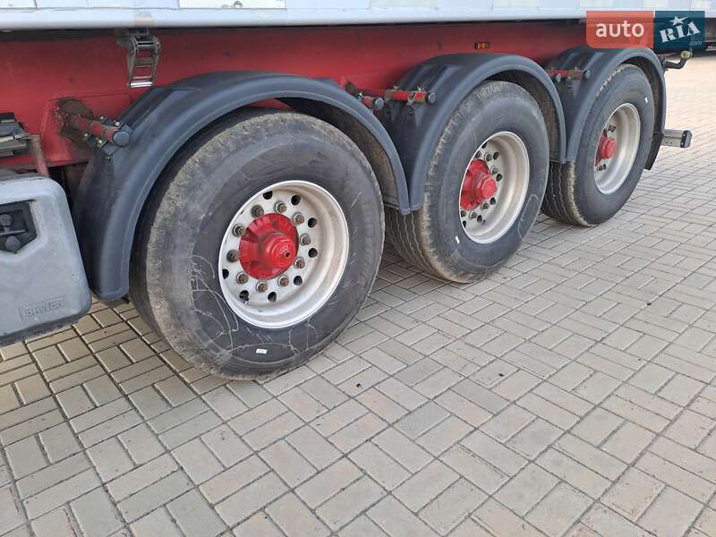 Самоскид напівпричіп Reisch RHKS-35 2009 в Черкасах