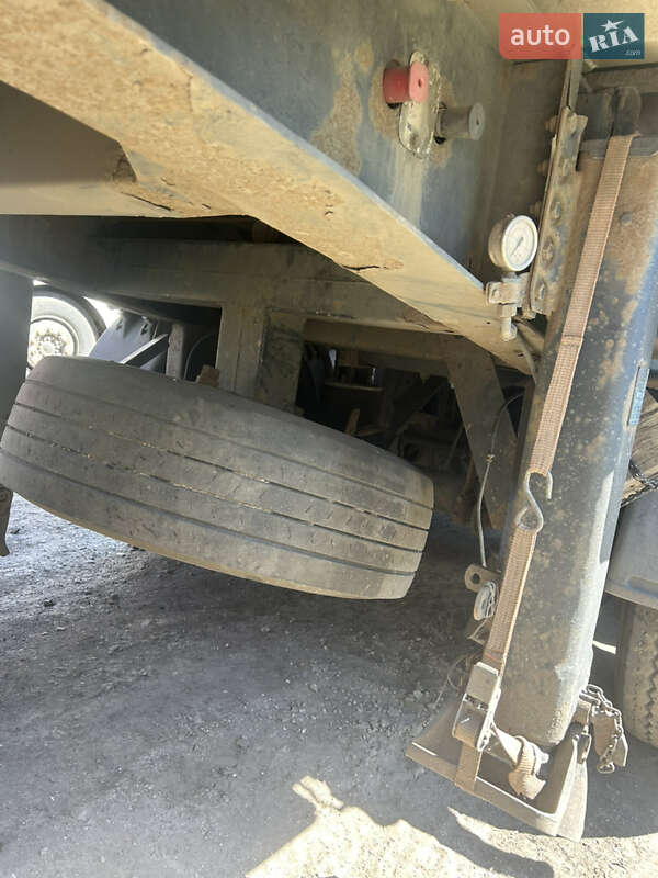 Самоскид напівпричіп Reisch RHKS-35 2006 в Чугуєві