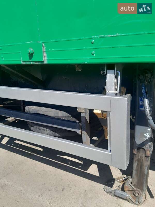 Бортовой полуприцеп Reisch RSBS 2002 в Василькове