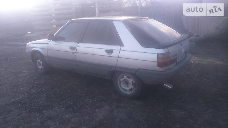 Хэтчбек Renault 11 1986 в Коростышеве