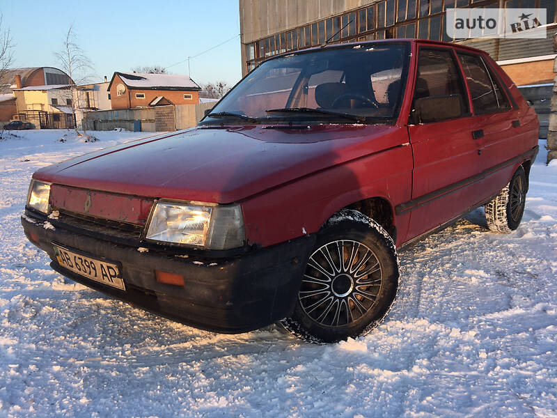 Renault 11