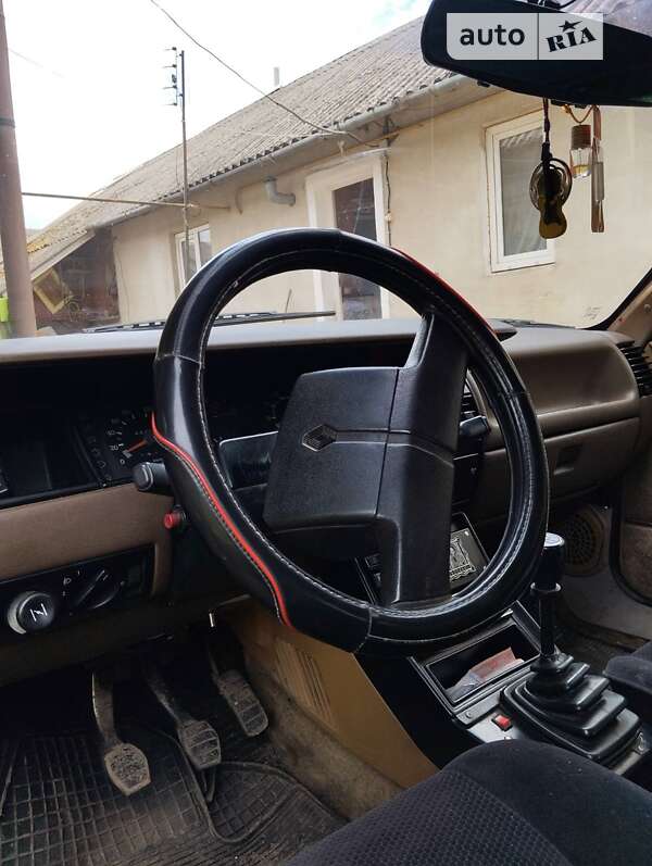 Хетчбек Renault 11 1986 в Бурштині