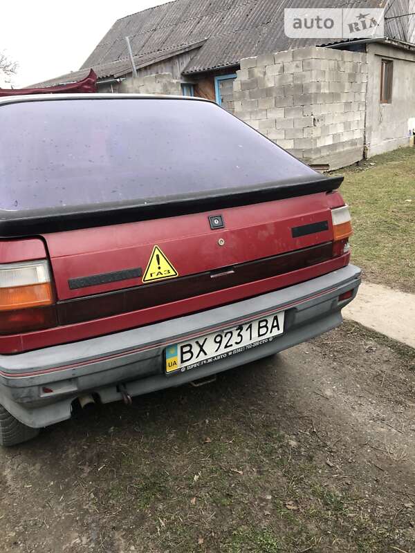 Хэтчбек Renault 11 1989 в Изяславе