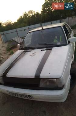 Хэтчбек Renault 11 1988 в Киеве