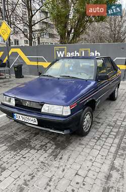 Хэтчбек Renault 11 1988 в Харькове