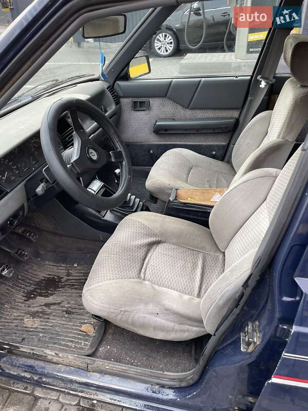 Хэтчбек Renault 11 1988 в Харькове