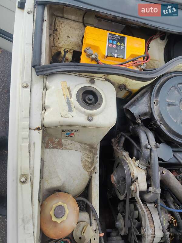 Хэтчбек Renault 11 1988 в Харькове