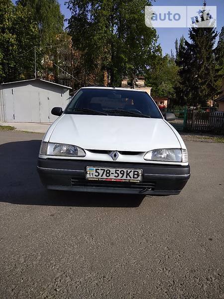 Renault 19 1991 року