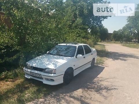 Renault 19 1993 року