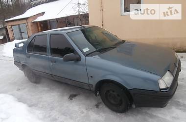 Седан Renault 19 1990 в Шишаки