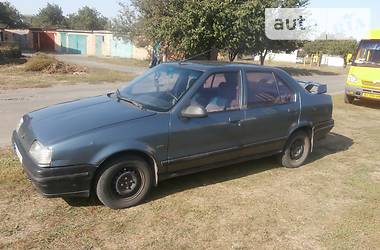 Седан Renault 19 1990 в Шишаки