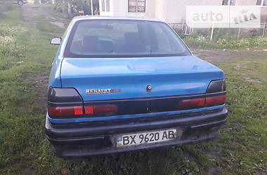 Седан Renault 19 1993 в Львове