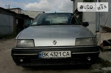 Седан Renault 19 1991 в Ровно