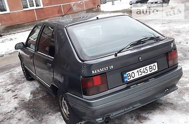 Хетчбек Renault 19 1992 в Тернополі