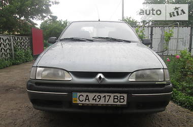 Седан Renault 19 1999 в Монастирищеві