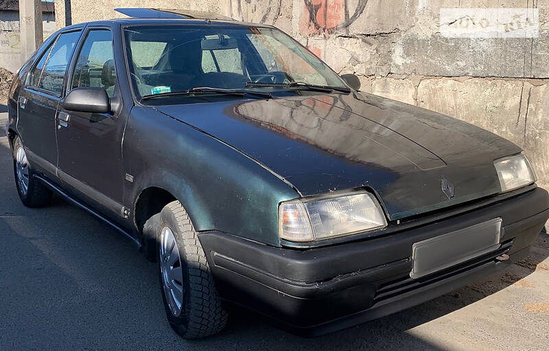 Седан Renault 19 1990 в Києві