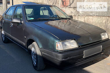 Седан Renault 19 1990 в 